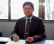 代表取締役　春日俊也
